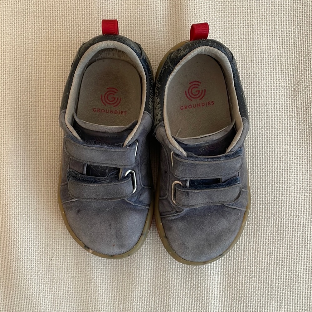 Groundies Universe Kids barefoot sneakers. EU 23. US 7. Blue